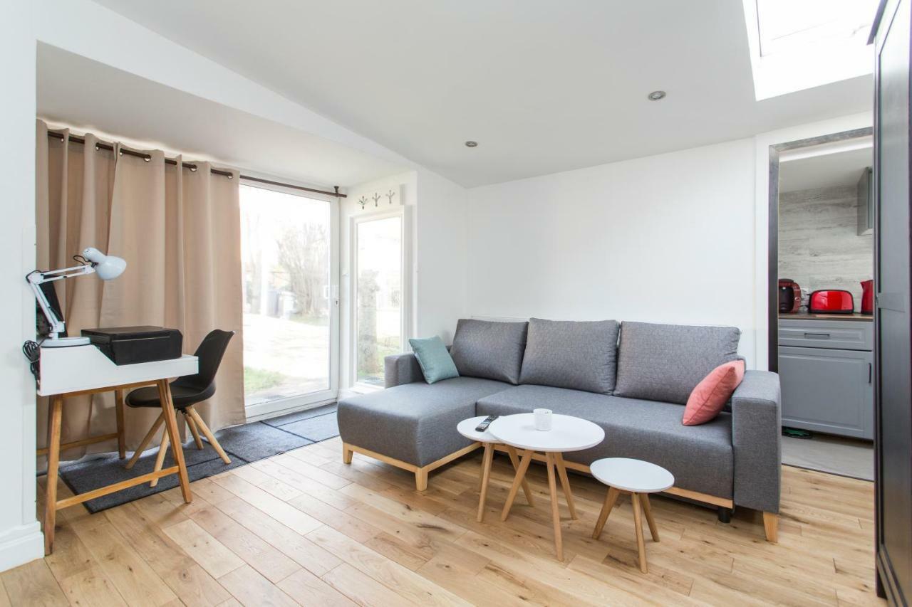 Holiday home Small House With Parking Prague